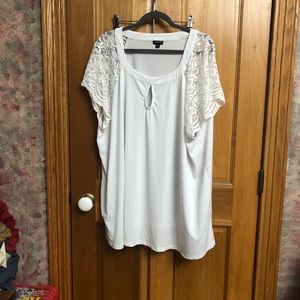 White shirt sleeve blouse